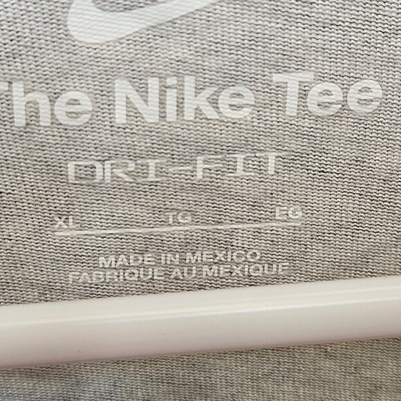 NWT Nike Men's Dri-Fit LSU Volleyball T-Shirt, Gray, Sz XL - Picture 5 of 10